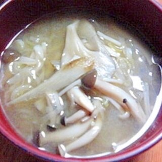 食物繊維たっぷりきのこ汁